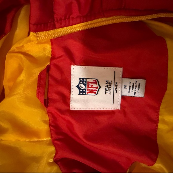 NFL Kansas City Chiefs Red Hooded Puffer Jacket with Yellow Trim - Picture 3 of 6